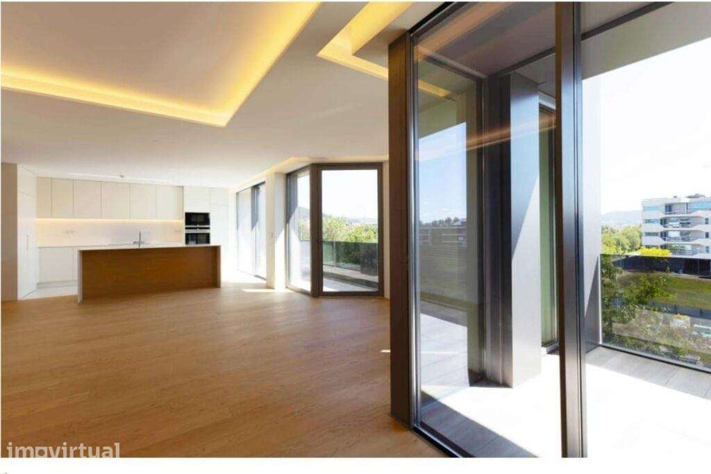 Apartamento T3 em Viana do Castelo (Santa Maria Maior e Monserrate) e - Grande imagem: 4/11