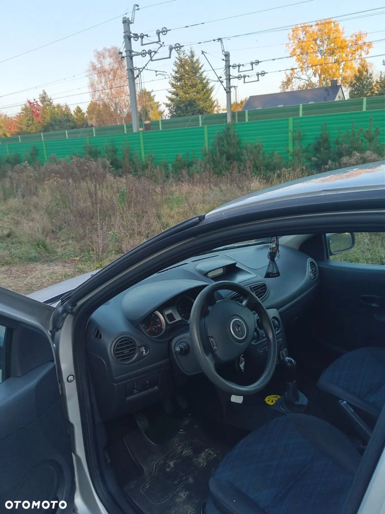 Renault Clio 1.5 dCi Dynamique - 8