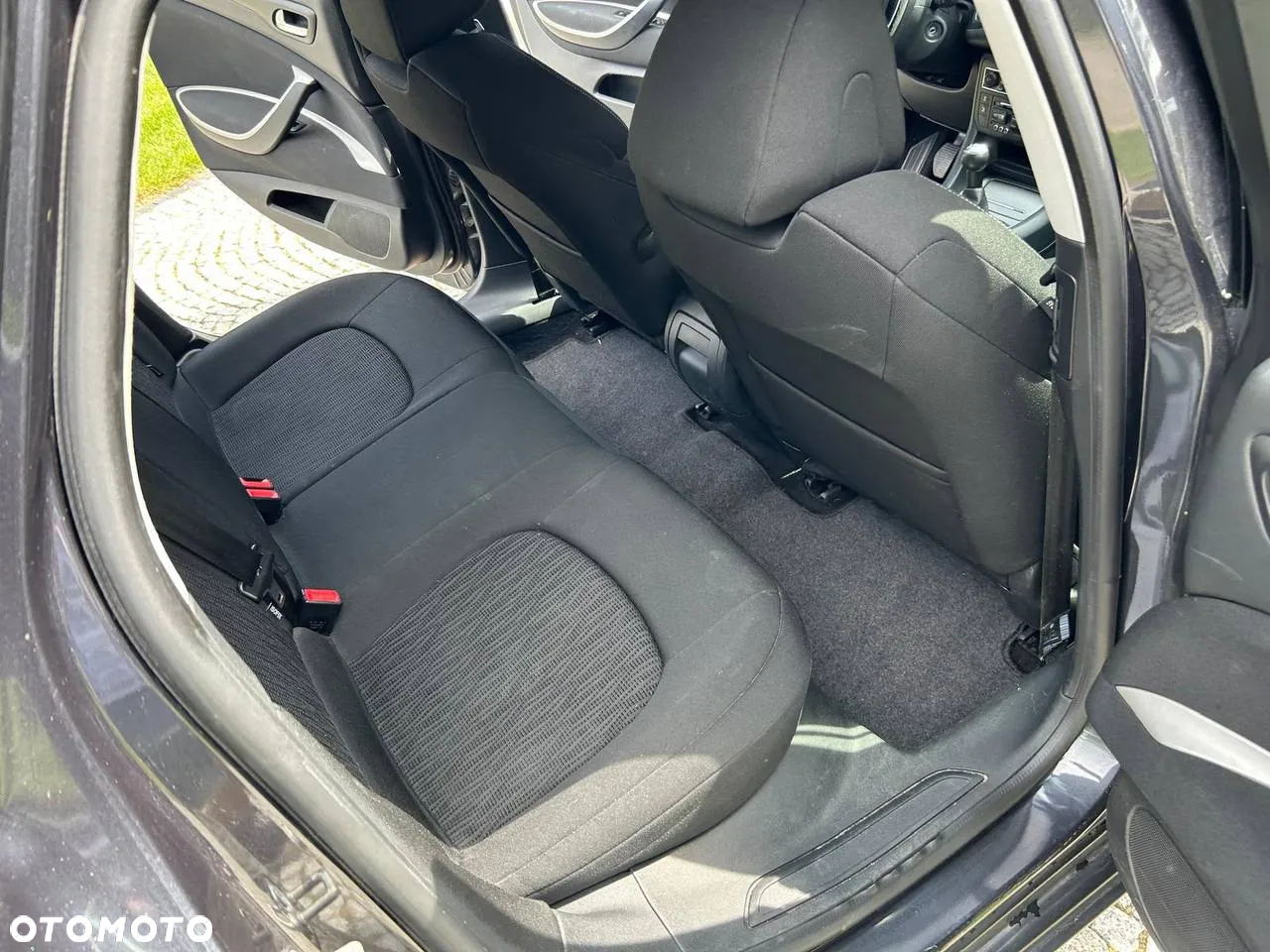Citroën C5 1.6 HDi Attraction - 11