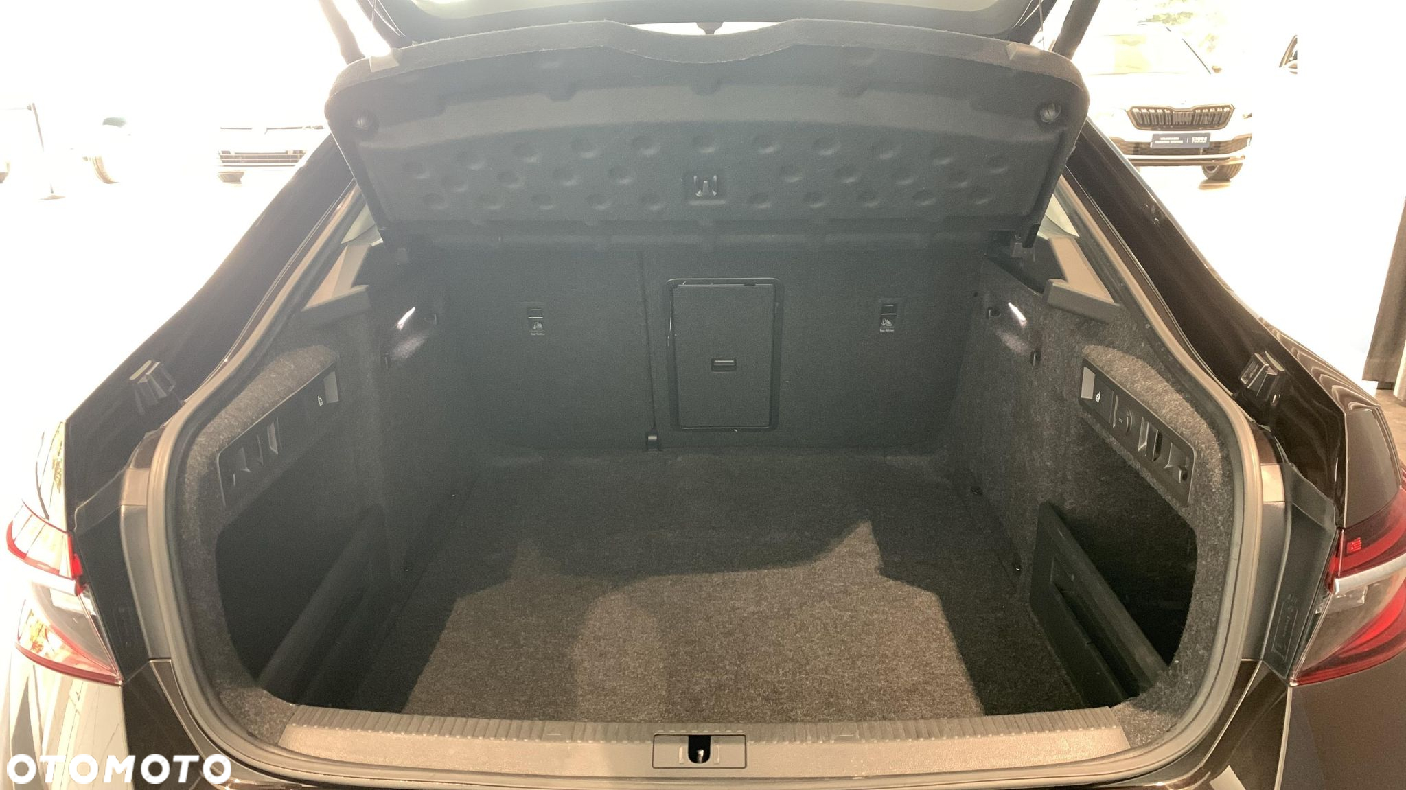 Skoda Superb 1.5 TSI Ambition DSG - 17
