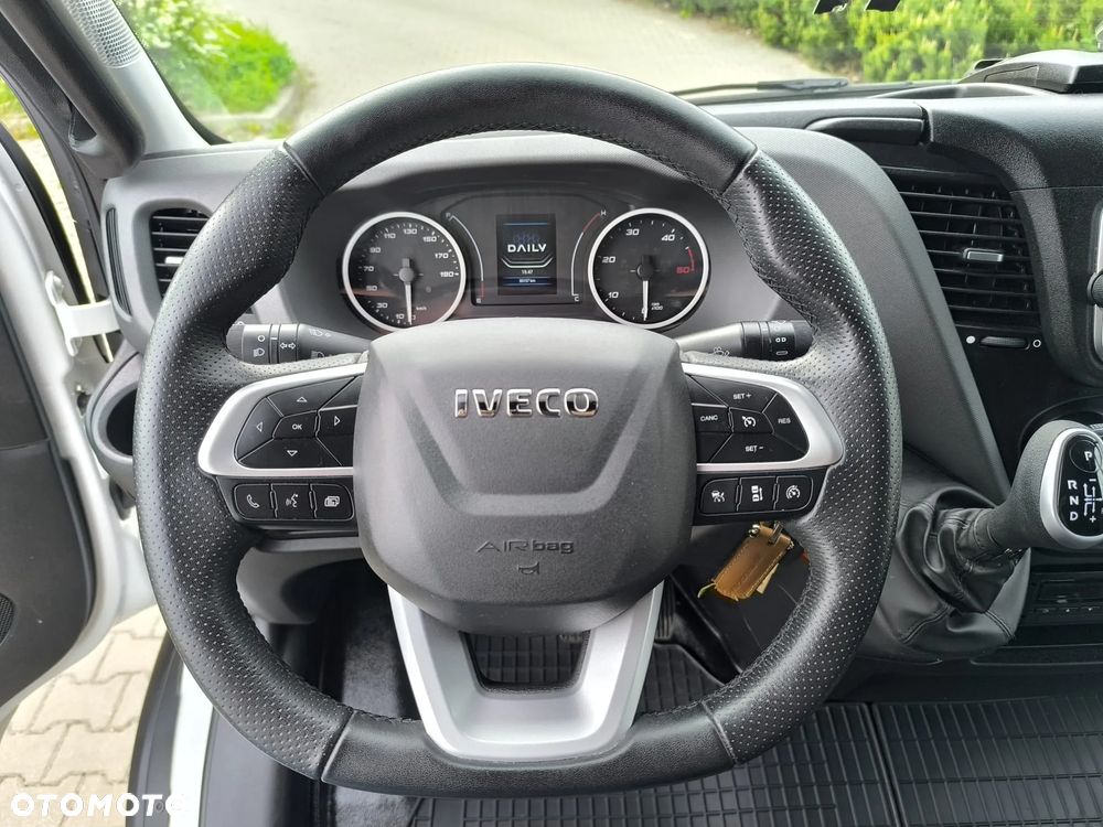 Iveco Daily 70C18 Sypialnia 2 Łóżka, WINDA!, 15 Palet, 2x Firana + Zsuwany Dach! - 23