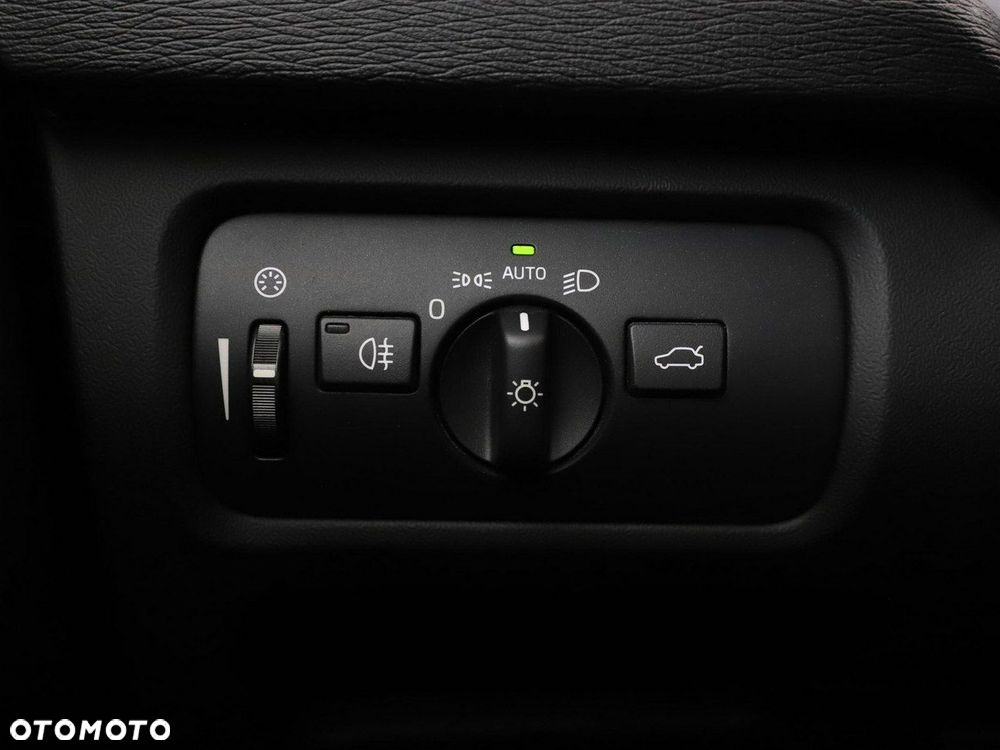 Volvo V40 D2 Geartronic Inscription - 32