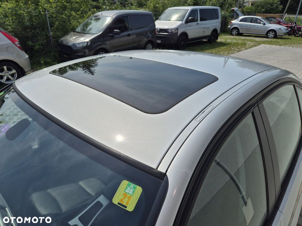 BMW Seria 3 318i Edition Exclusive - 11