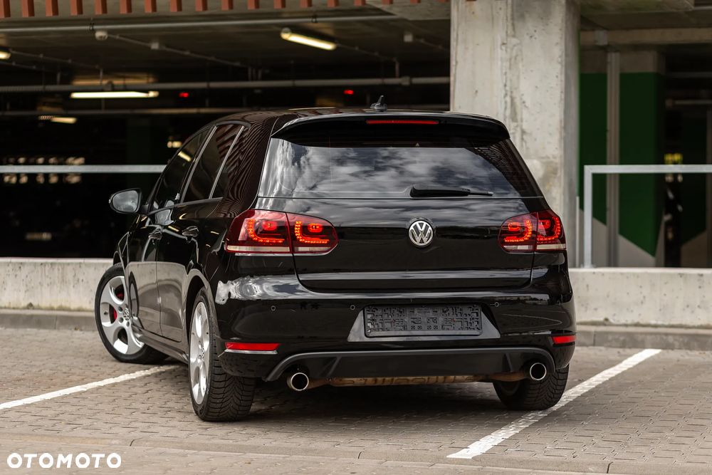 Volkswagen Golf 2.0 TSI GTI - 17