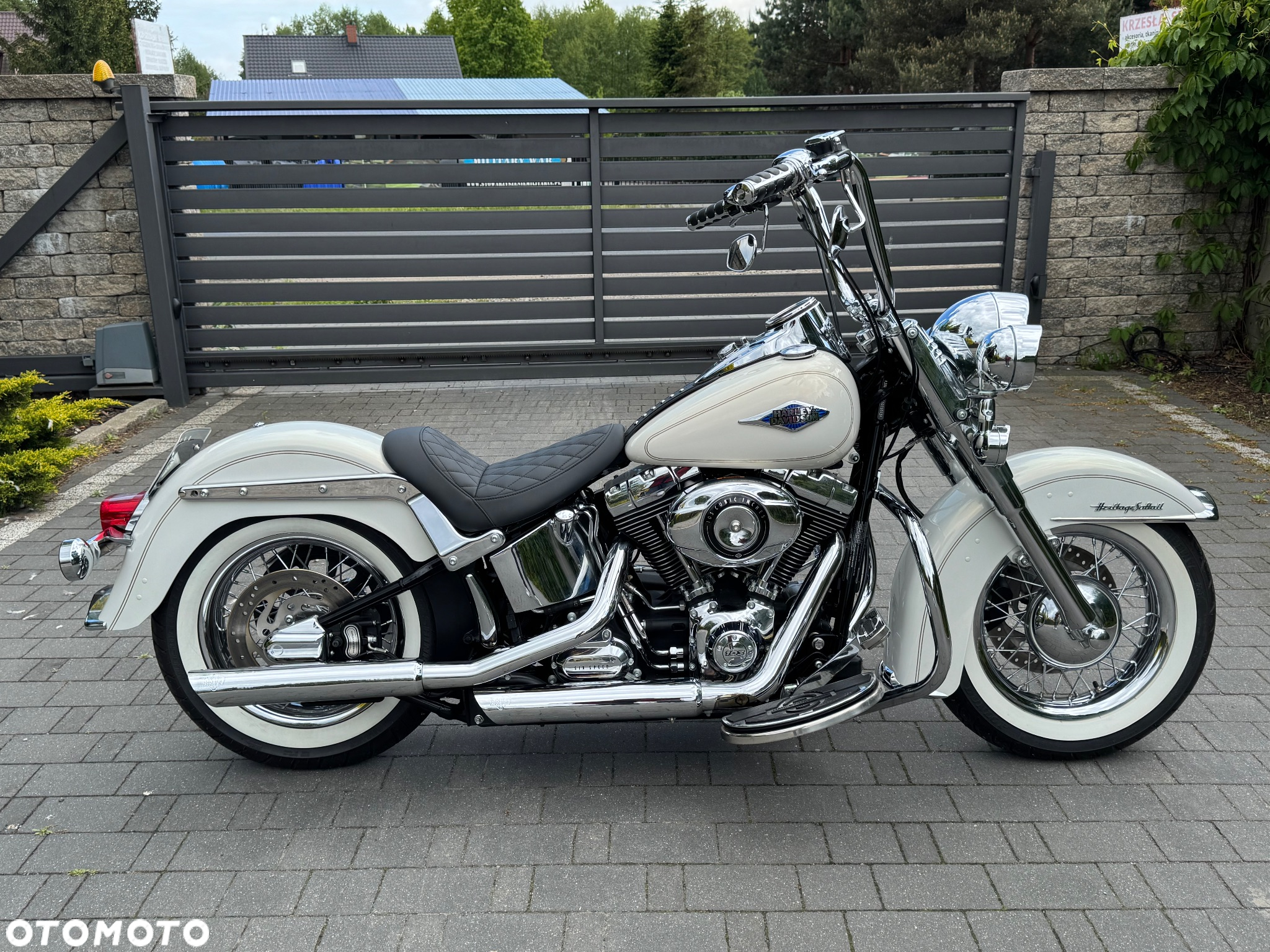 Harley-Davidson Softail Heritage Classic - 10