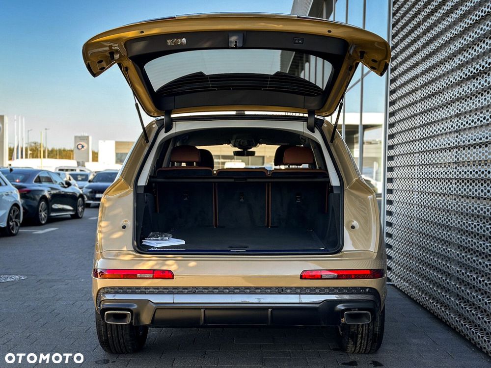 Audi Q7 - 7