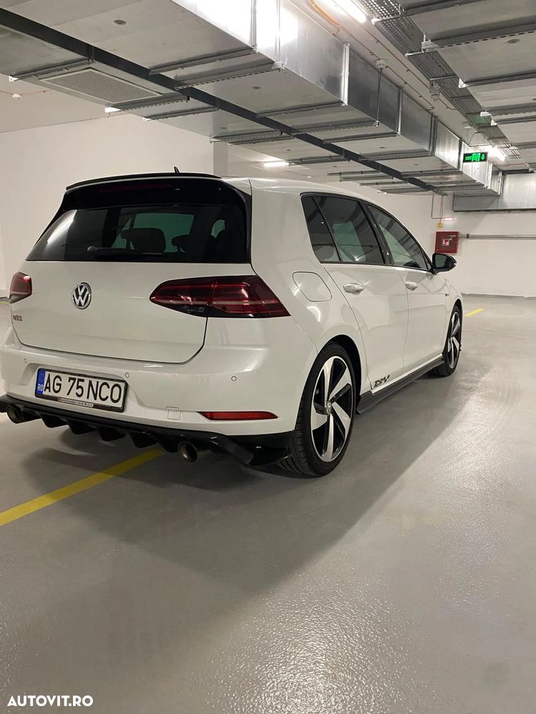 Volkswagen Golf GTI TCR 2.0 TSI OPF DSG - 9