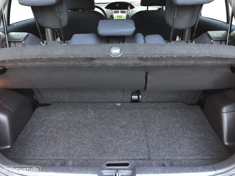Toyota Yaris 1.0 VVT-i AC Manual - 20