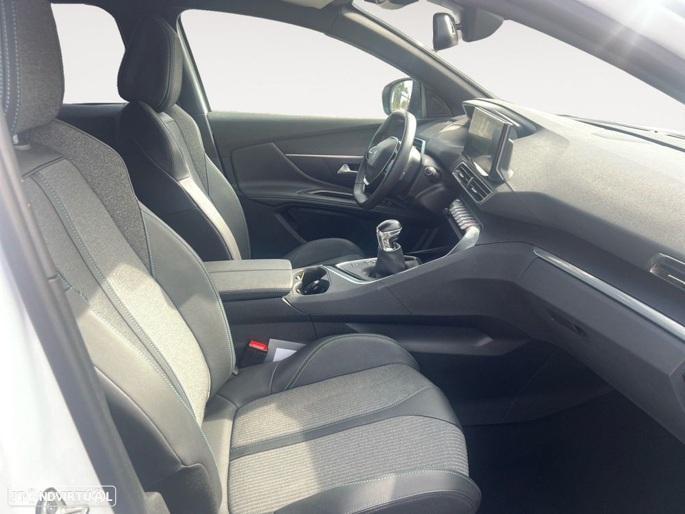 Peugeot 3008 1.2 PureTech Allure Pack - 15