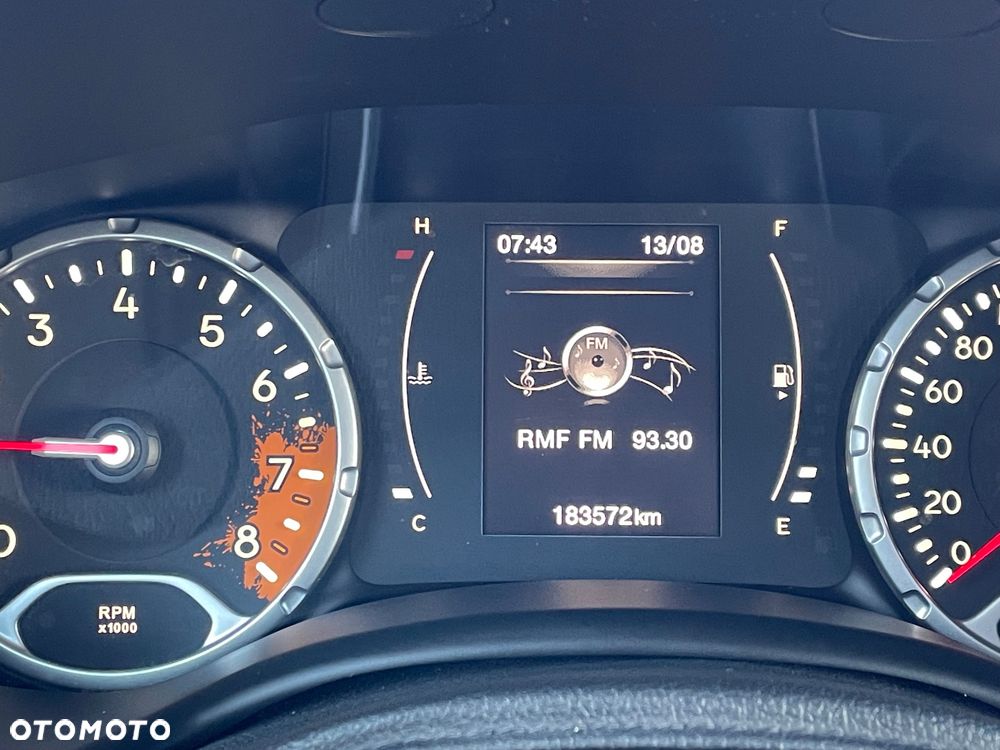 Jeep Renegade 1.6 E-TorQ Longitude - 12