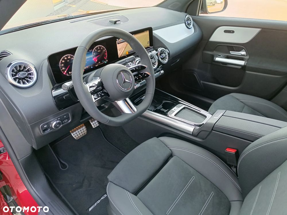 Mercedes-Benz GLA 220 mHEV 4-Matic AMG Line 8G-DCT - 4