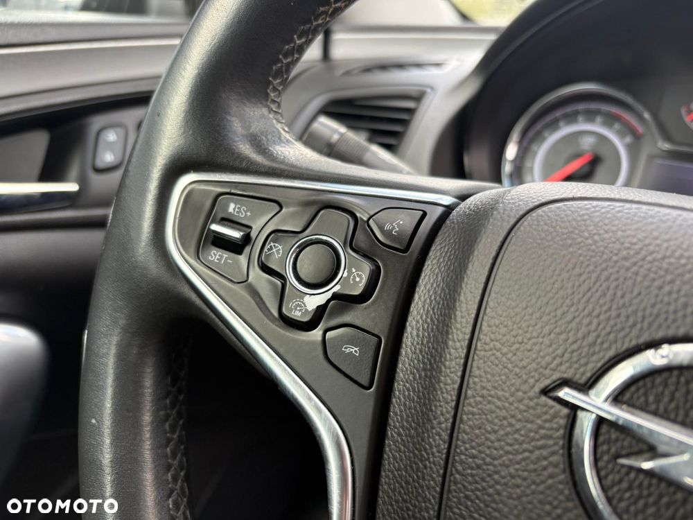 Opel Insignia 1.4 T Active S&S - 10