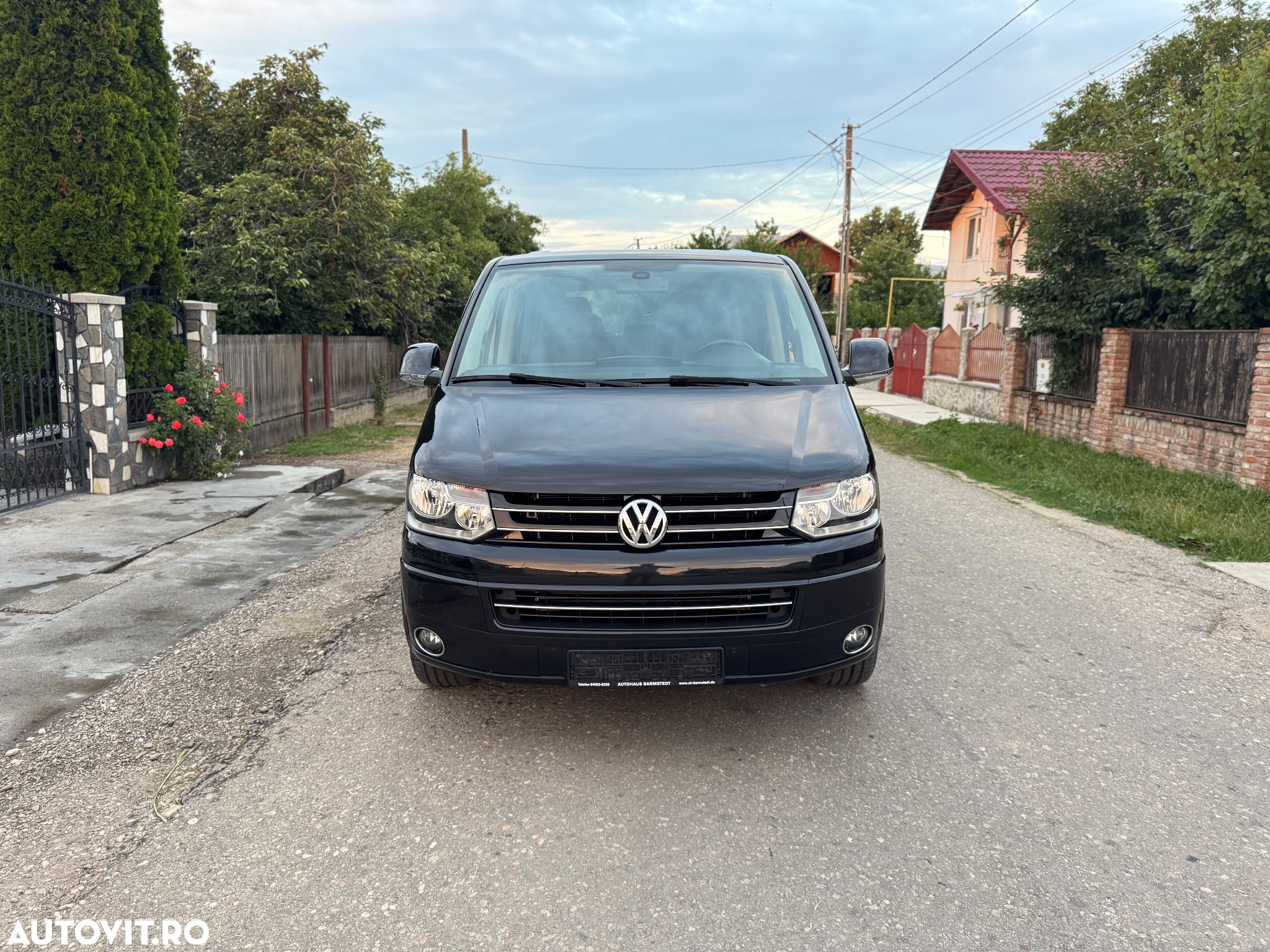 Volkswagen Multivan - 17
