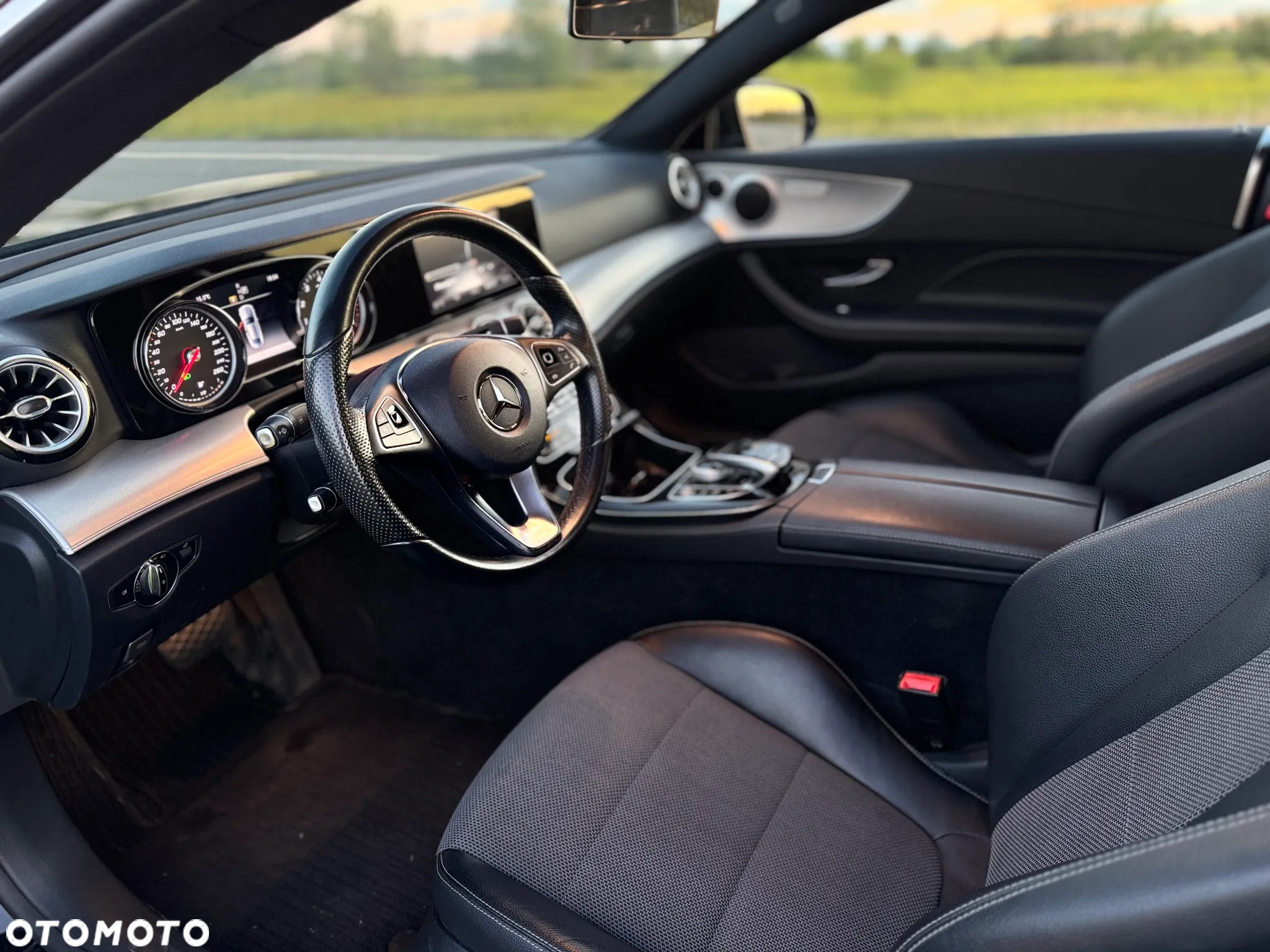 Mercedes-Benz Klasa E 200 Coupe 9G-TRONIC Avantgarde - 7
