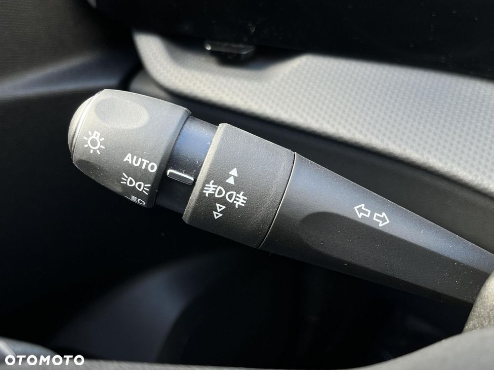 Opel Astra 1.2 T Edition S&S - 21