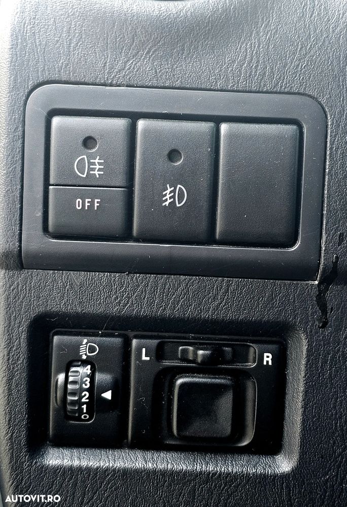 Suzuki Jimny 1.3 JLX - 25