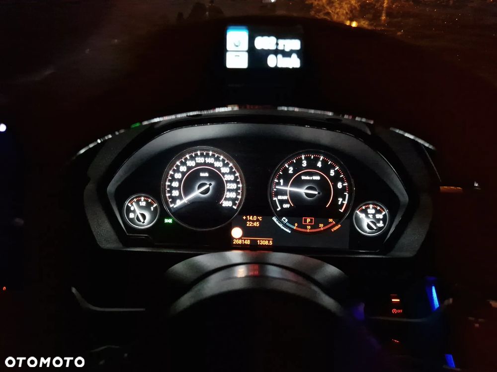 BMW Seria 3 335i Edition Sport - 32