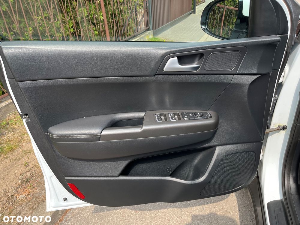 Kia Sportage 1.6 GDI 2WD DREAM-TEAM EDITION - 12