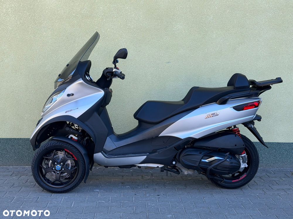 Piaggio MP-3 - 24