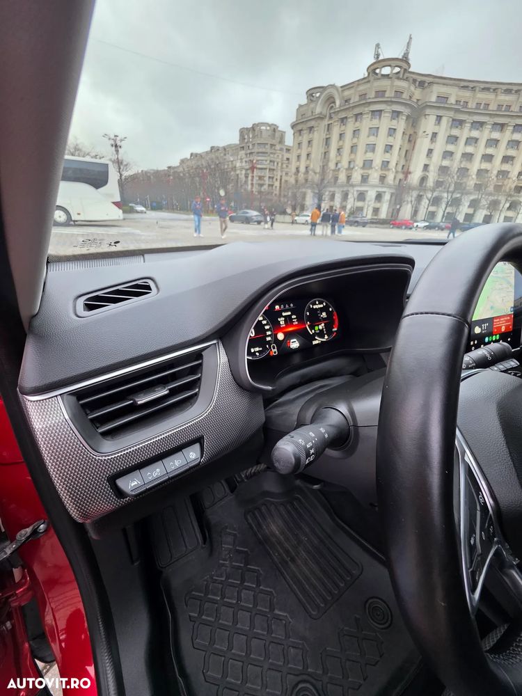 Renault Arkana MHEV 160 EDC Techno - 12