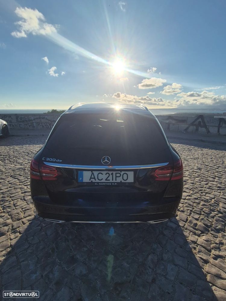 Mercedes-Benz C 300 de AMG Line - 4