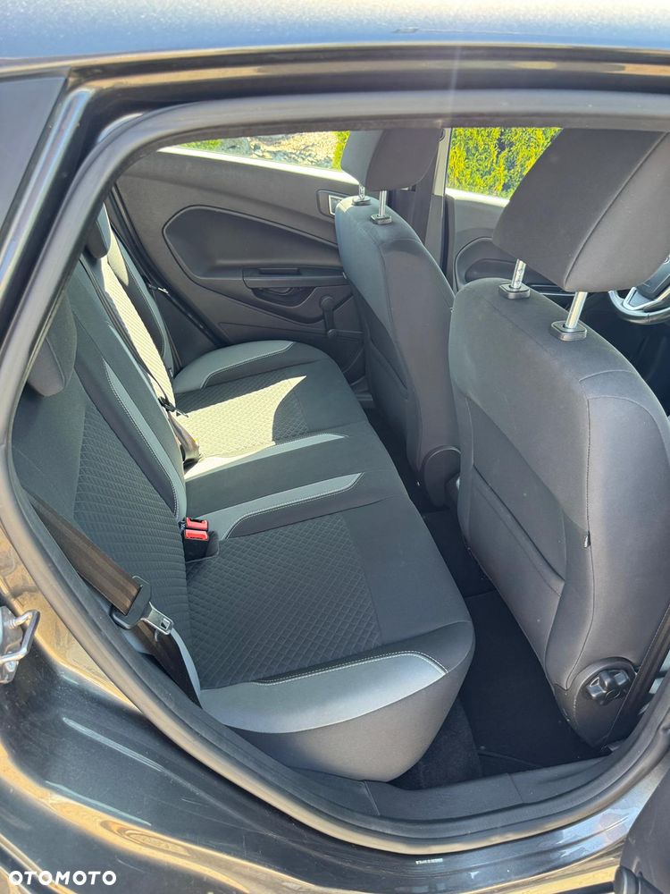 Ford Fiesta - 27