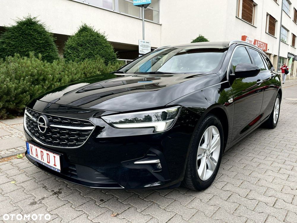 Opel Insignia - 1