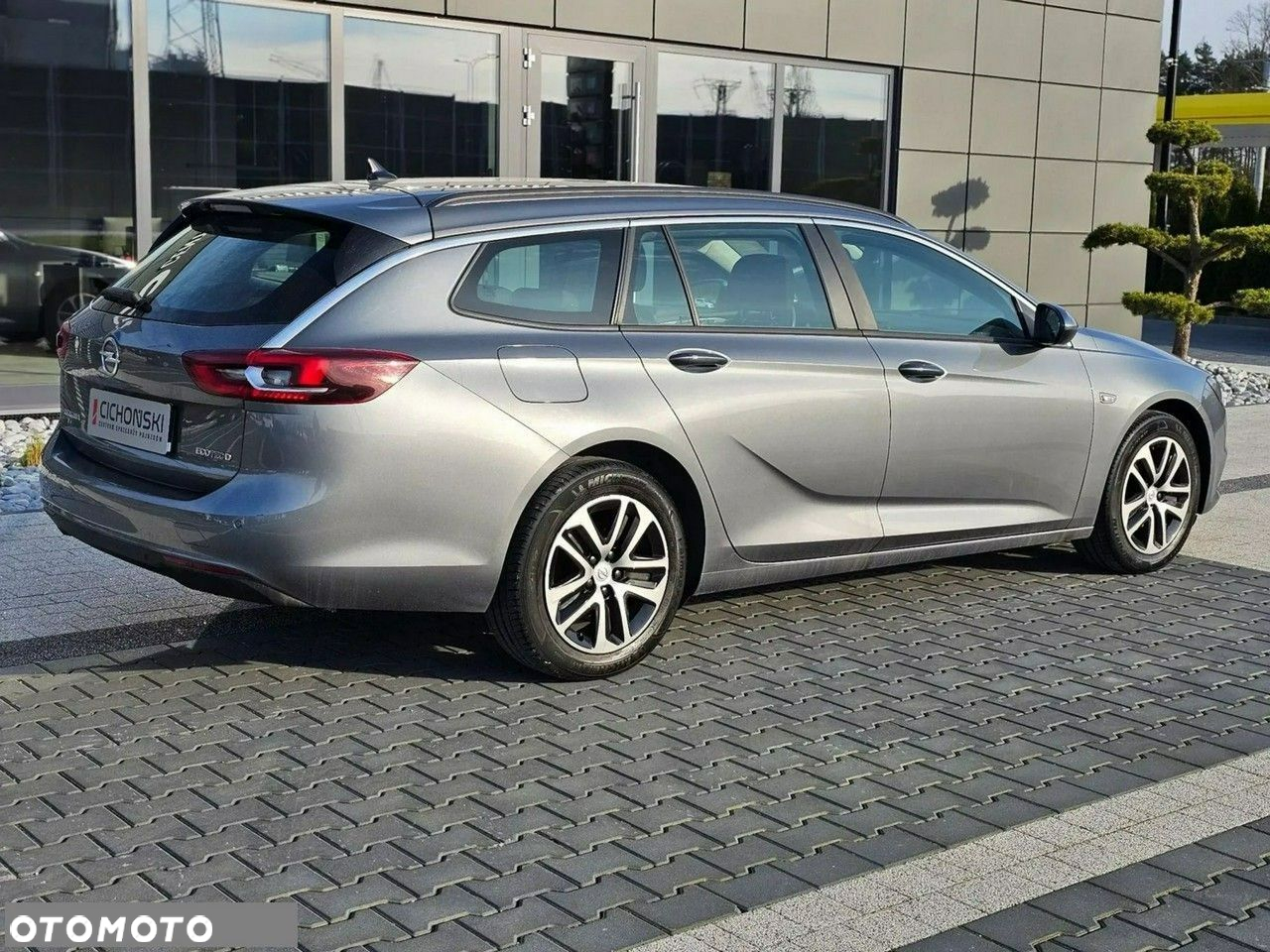 Opel Insignia - 24
