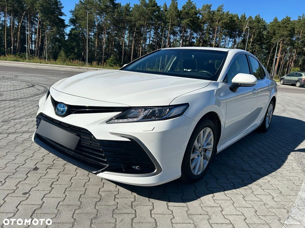 Toyota Camry 2.5 Hybrid Comfort CVT - 2