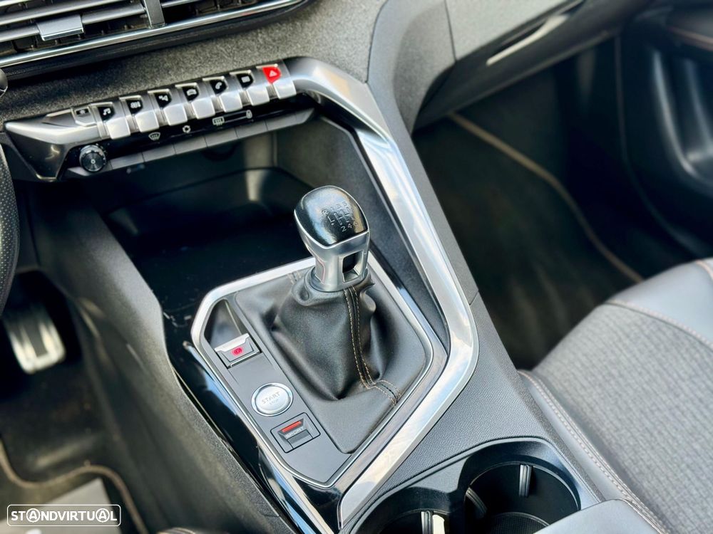 Peugeot 3008 1.2 PureTech GT Line - 43