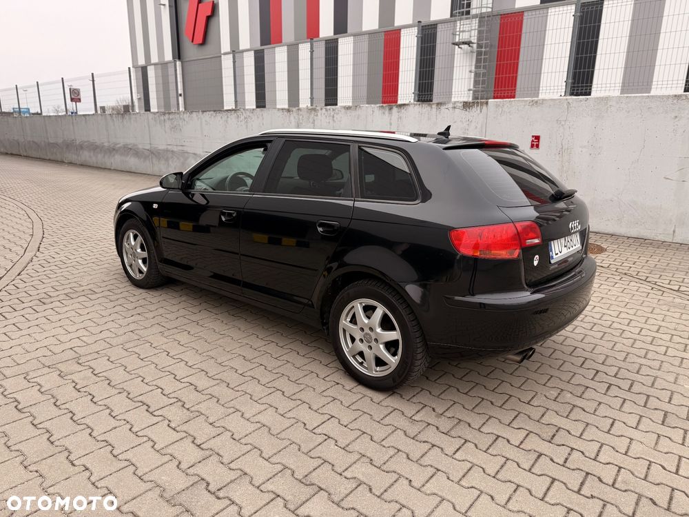 Audi A3 Sportback 2.0 TFSI quattro Ambiente - 11
