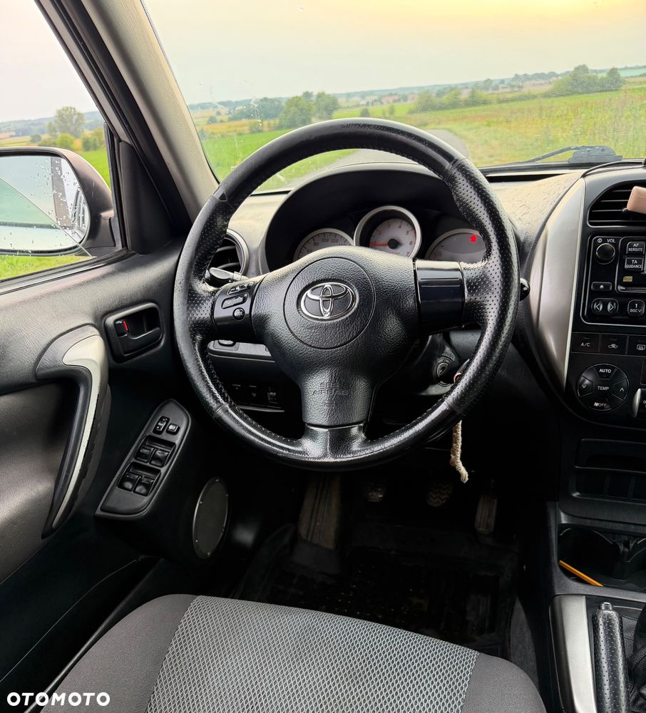 Toyota RAV4 2.0 D-4D 4x4 - 3