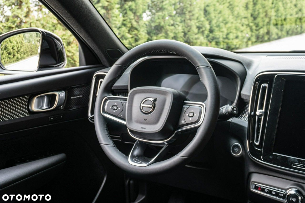 Volvo XC 40 - 21