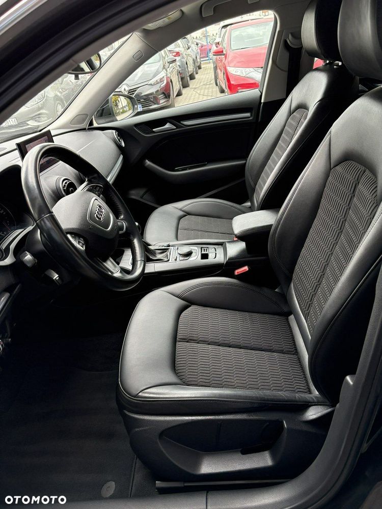 Audi A3 Sportback - 13