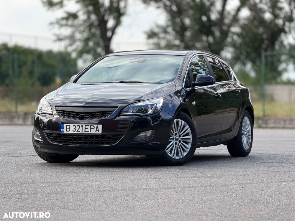 Opel Astra 2.0 CDTI Exklusiv - 1