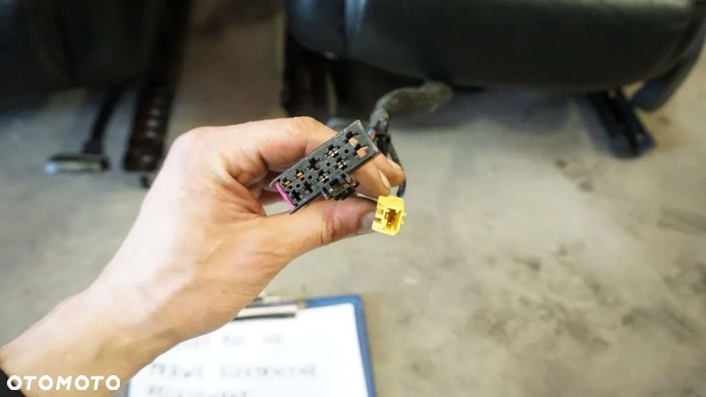 VOLKSWAGEN PASSAT B6 / FOTEL / KANAPA / KOMPLET MATERIAŁOWE (dostępne 3 komplety foteli) - 37