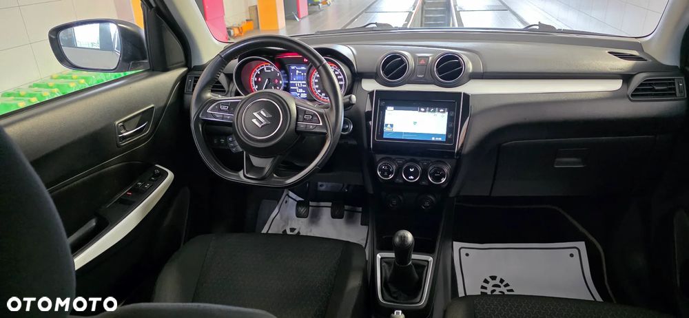 Suzuki Swift 1.2 SHVS Premium Plus - 24