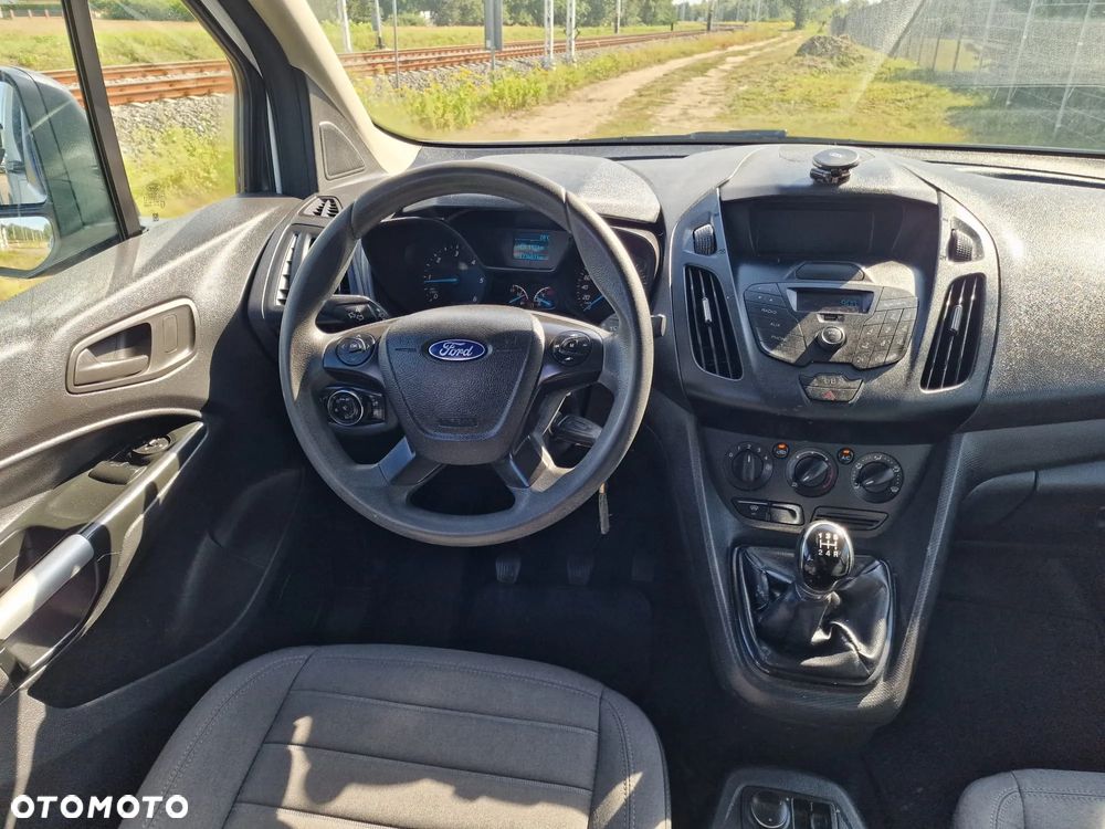 Ford Transit Connect - 9