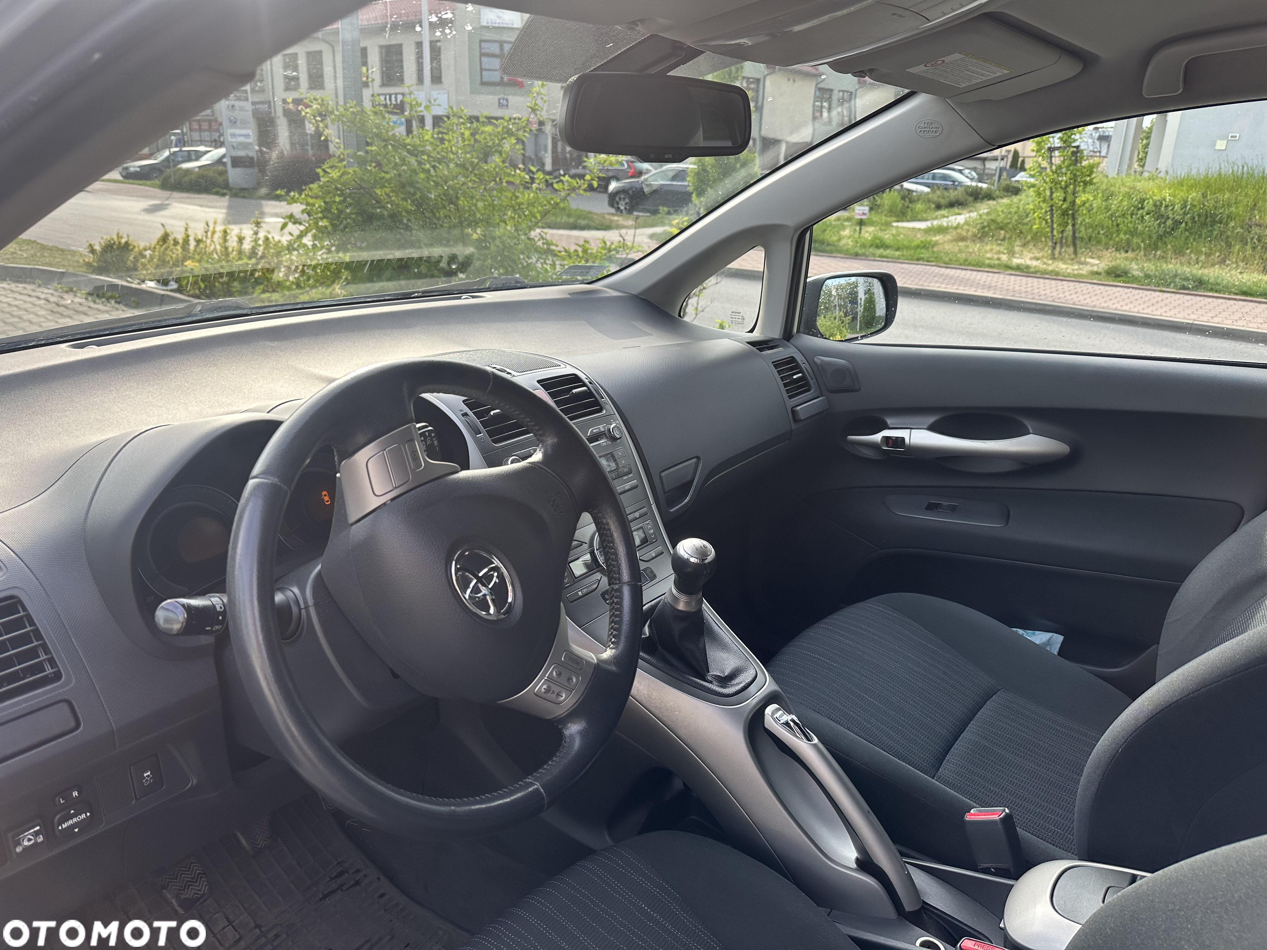 Toyota Auris - 2