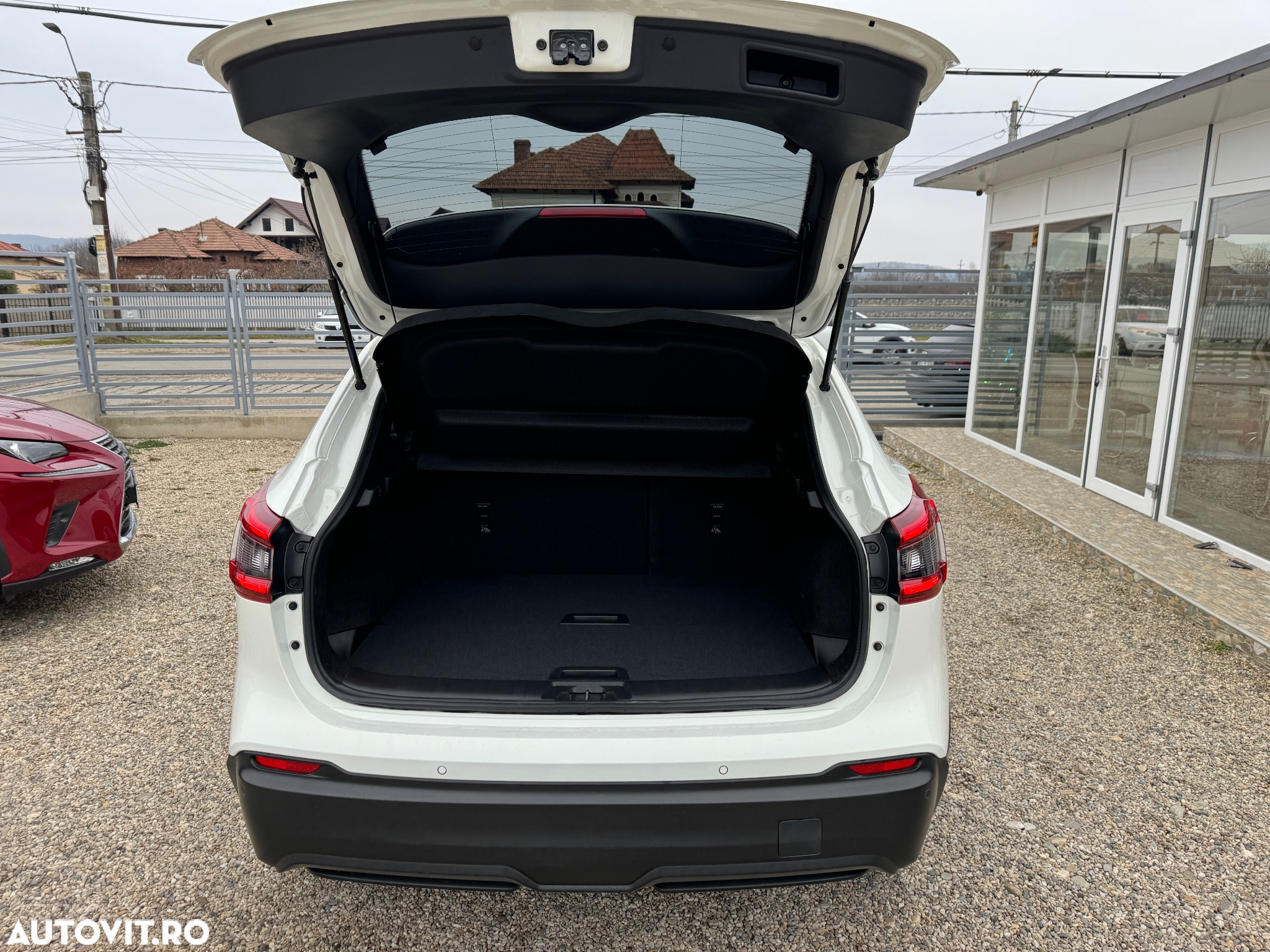 Nissan Qashqai 1.5 DCI N-CONNECTA - 32