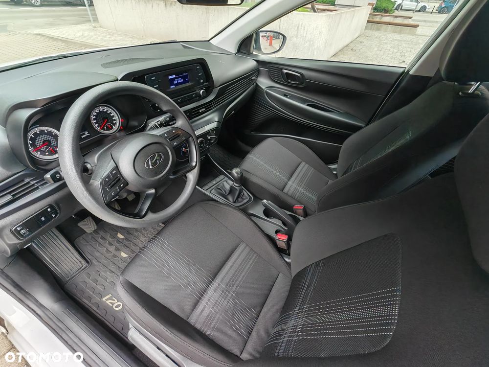 Hyundai i20 1.2 Pure - 13