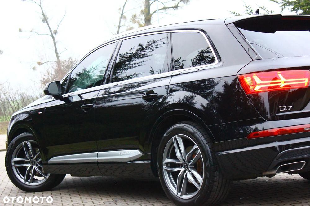 Audi Q7 - 8