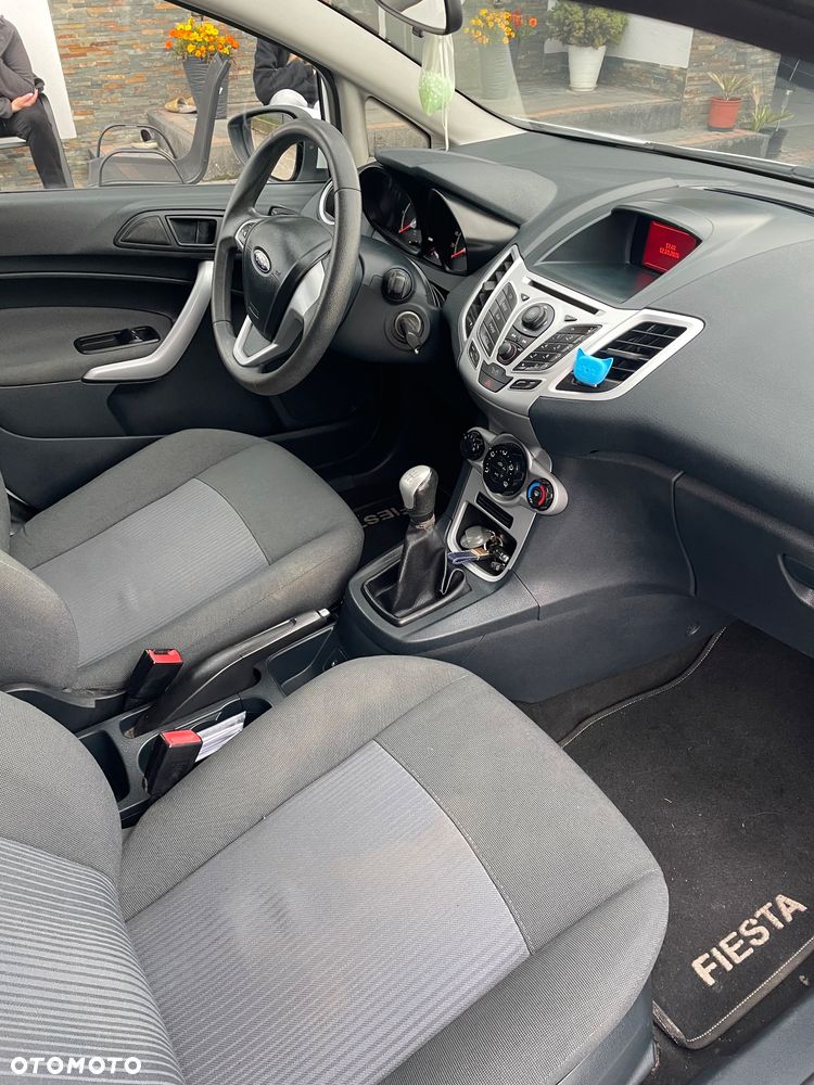 Ford Fiesta - 7