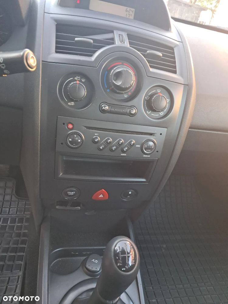 Renault Megane - 12