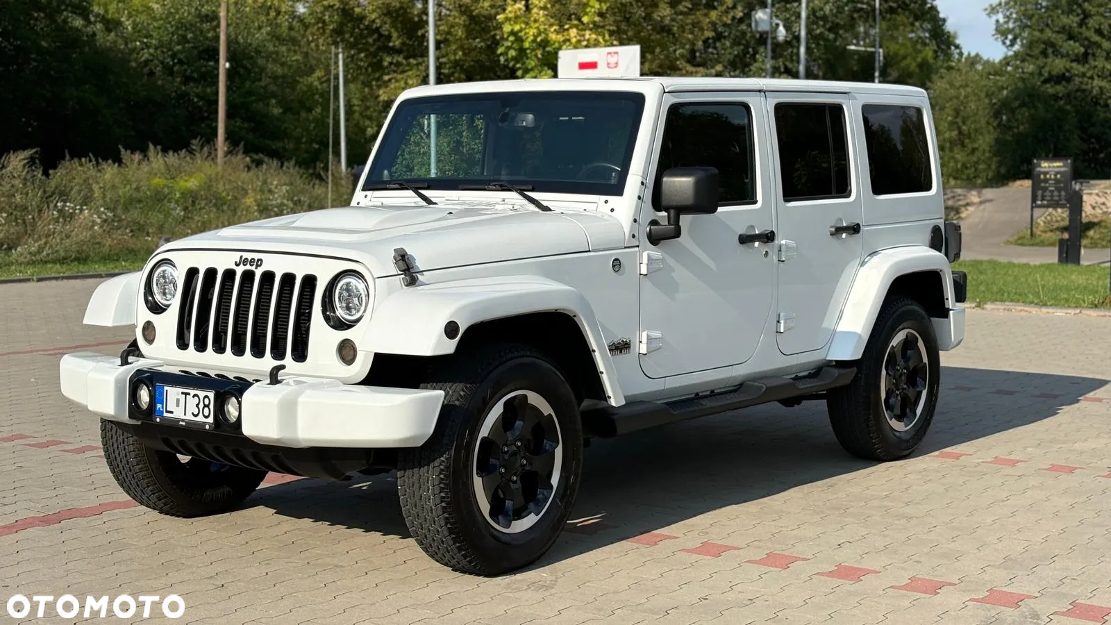 Jeep Wrangler - 16