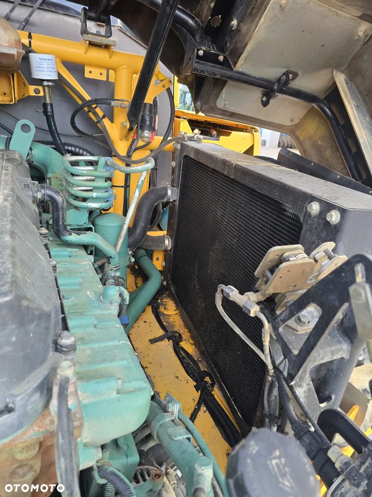 Volvo A25D - 28
