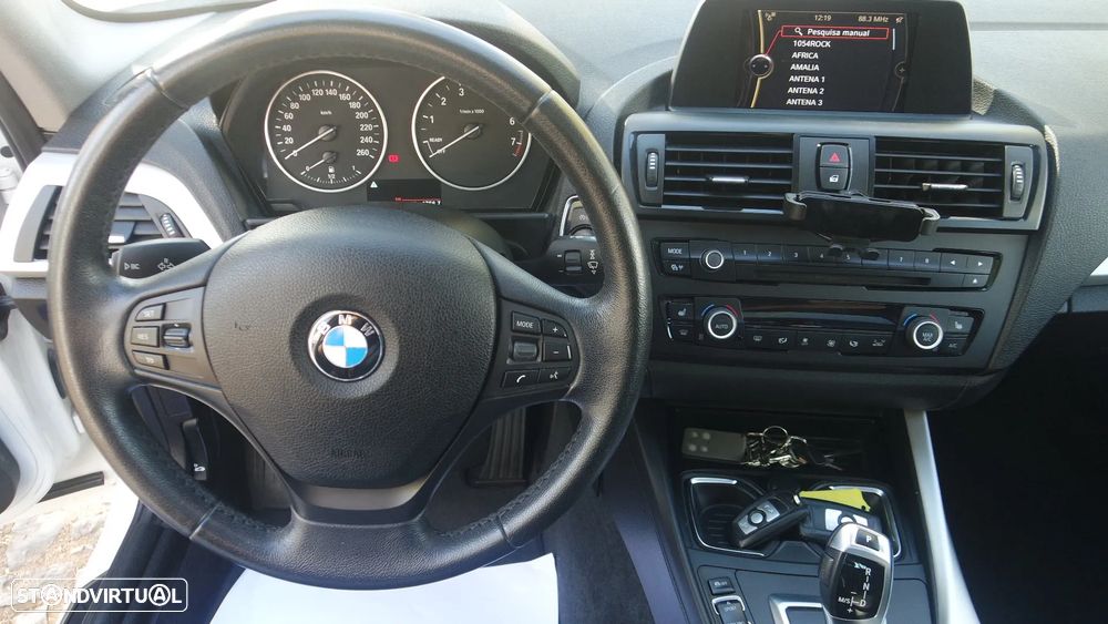 BMW 116 i Aut. Sport Line - 26