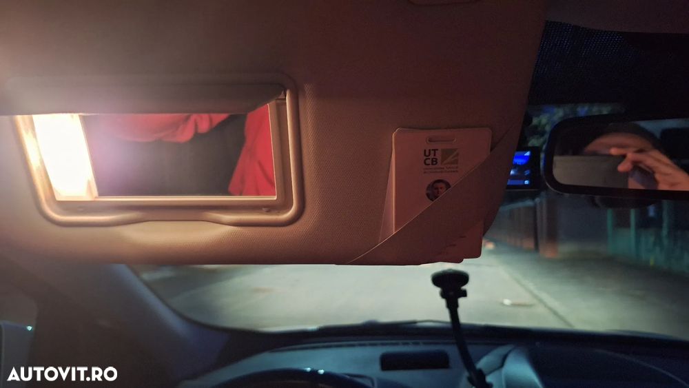 Ford Kuga 2.0 TDCi 4WD Powershift Trend - 38