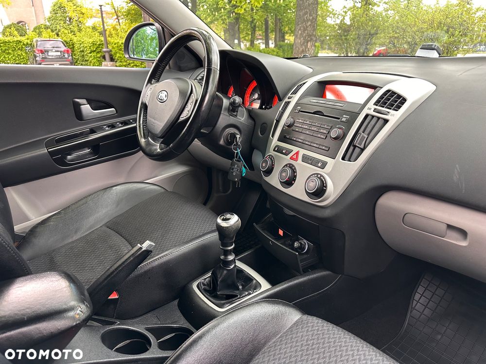 Kia Ceed 1.6 CVVT LX - 5