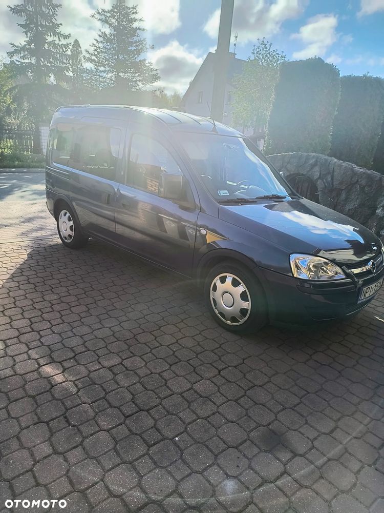 Opel Combo Tour - 1